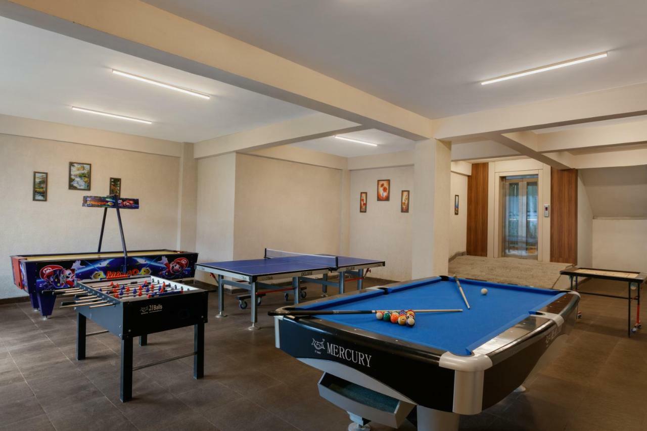 Alokik Resort- Pure Veg Manāli エクステリア 写真