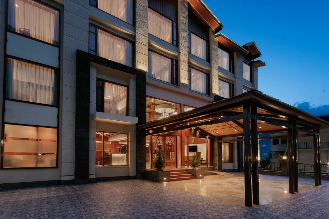Alokik Resort- Pure Veg Manāli エクステリア 写真