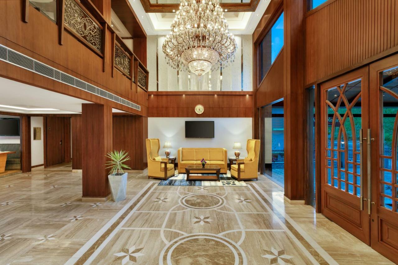 Alokik Resort- Pure Veg Manāli エクステリア 写真