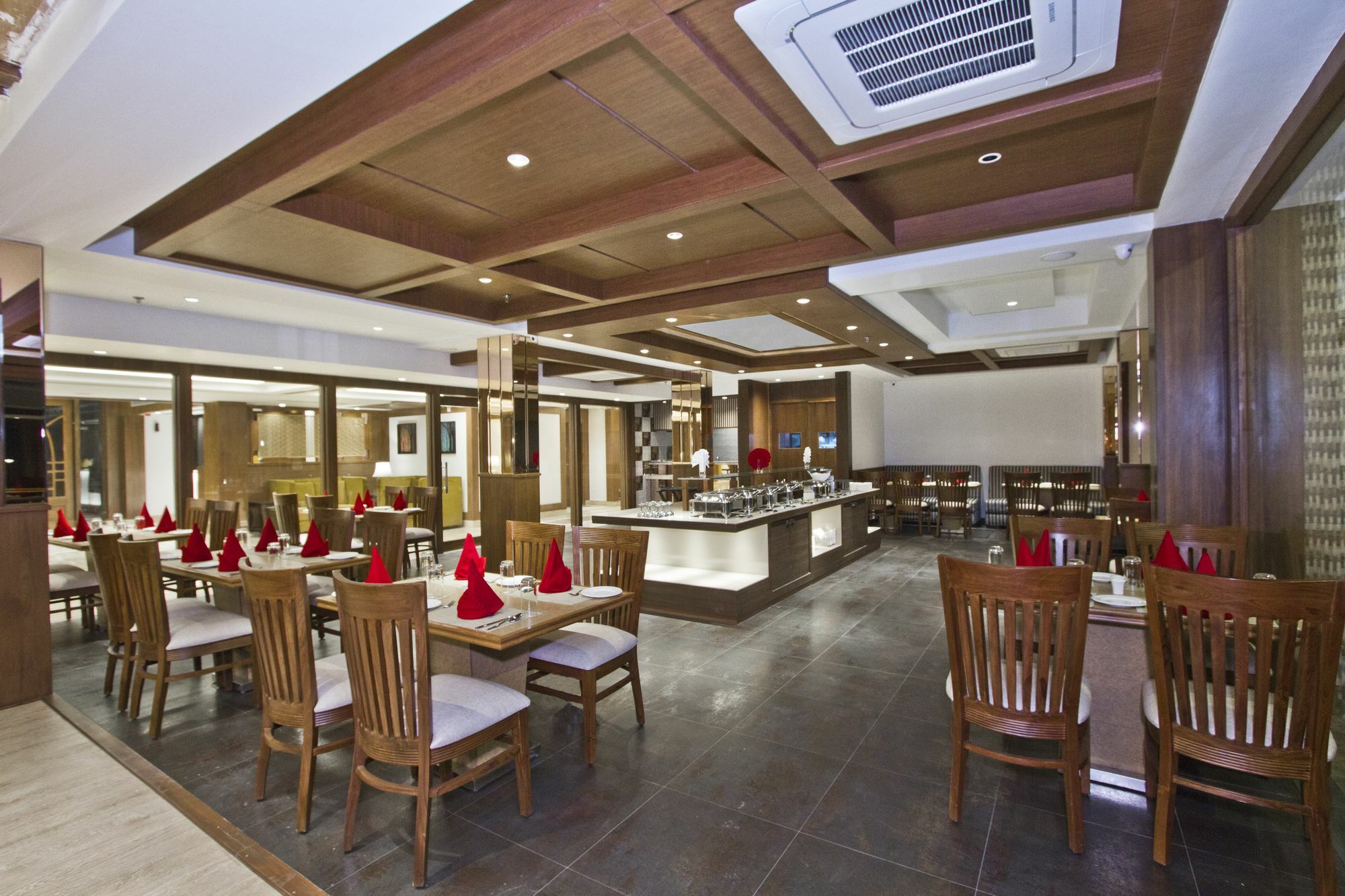 Alokik Resort- Pure Veg Manāli エクステリア 写真